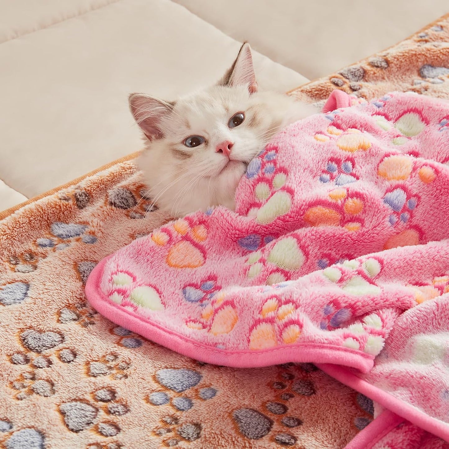 3pk Ultra-Soft Fleece Pet Blanket Set – Snuggly, Stylish & Travel-Ready! 